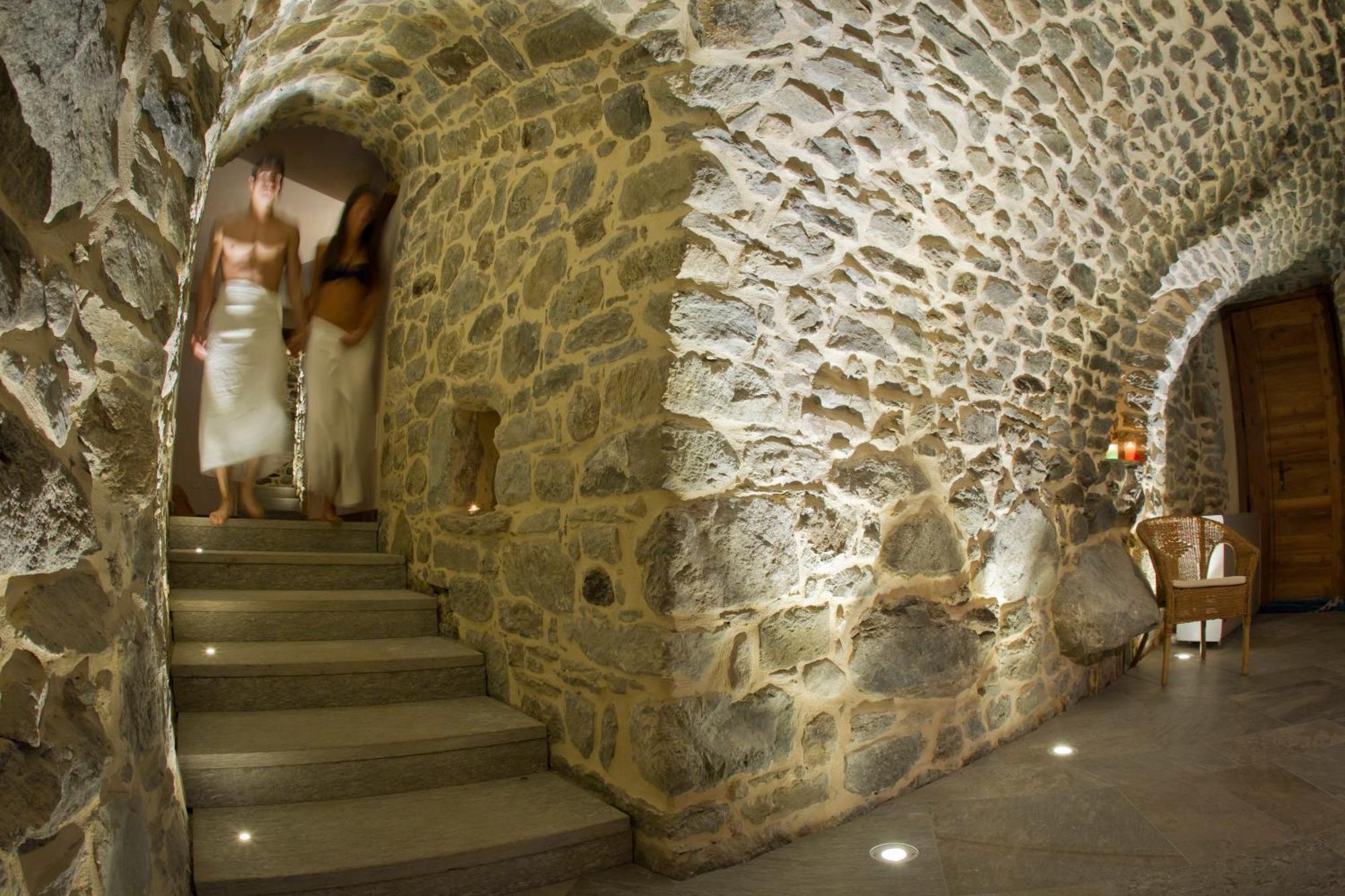 Готель Le Petit Relais Вальпеллін Екстер'єр фото